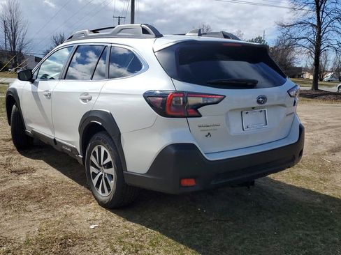 Certified 2024 Subaru Outback Premium image 3