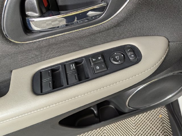 Used 2019 Honda HR-V EX image 12