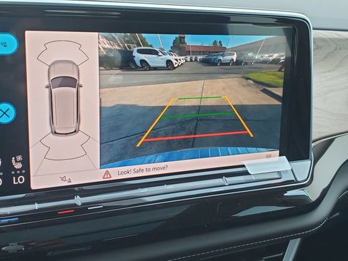 New 2026 Volkswagen Atlas SE FWD image 33