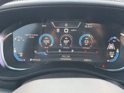 Used 2025 RAM 3500 Laramie AWD/4WD image 18