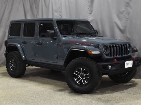 Used 2024 Jeep Wrangler Unlimited Rubicon image 4