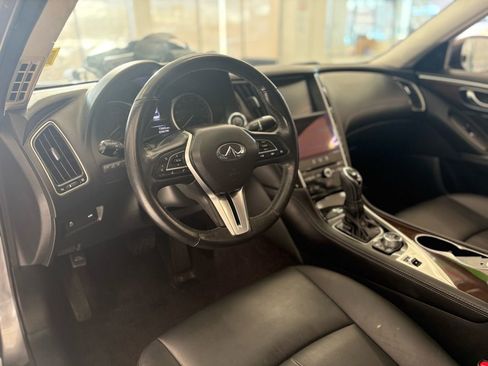 Used 2018 INFINITI Q50 Luxe w/ Essential Package (3.0T Luxe) image 16