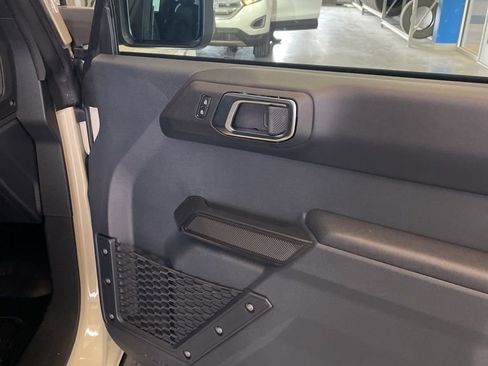 New 2025 Ford Bronco Badlands image 27