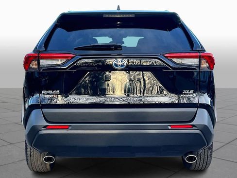 Used 2023 Toyota RAV4 XLE image 5