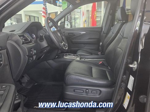Used 2023 Honda Passport EX-L image 7