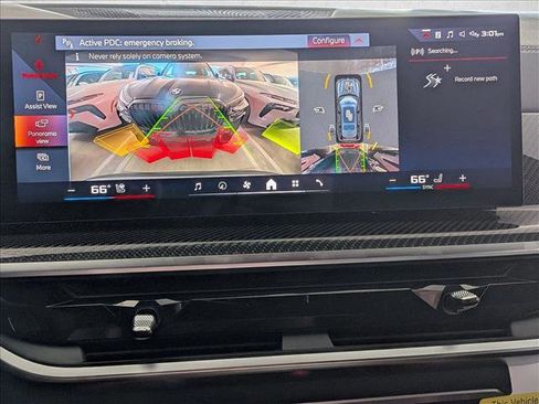 New 2025 BMW X7 M60i w/ Climate Comfort Package image 14