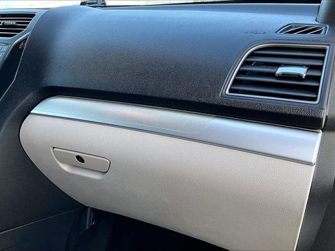 Used 2018 Ford Explorer 4WD image 18