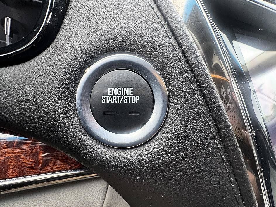 Used 2017 Cadillac CTS Sedan RWD image 29