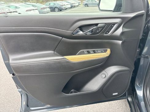 Used 2019 GMC Acadia Denali image 14