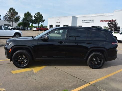 New 2026 Jeep Grand Cherokee L 4WD image 9