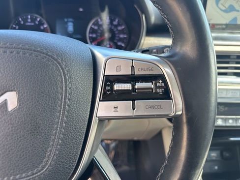 Used 2022 Kia Telluride EX w/ EX Premium Package image 16