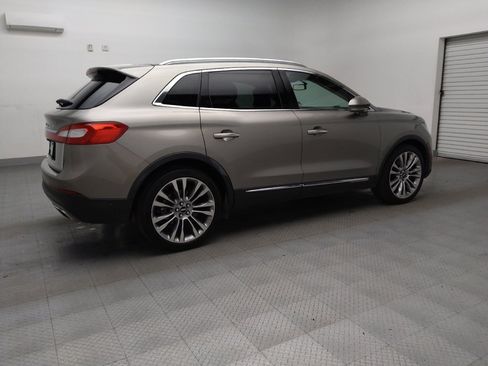 Used 2016 Lincoln MKX Reserve w/ Technology Package image 10