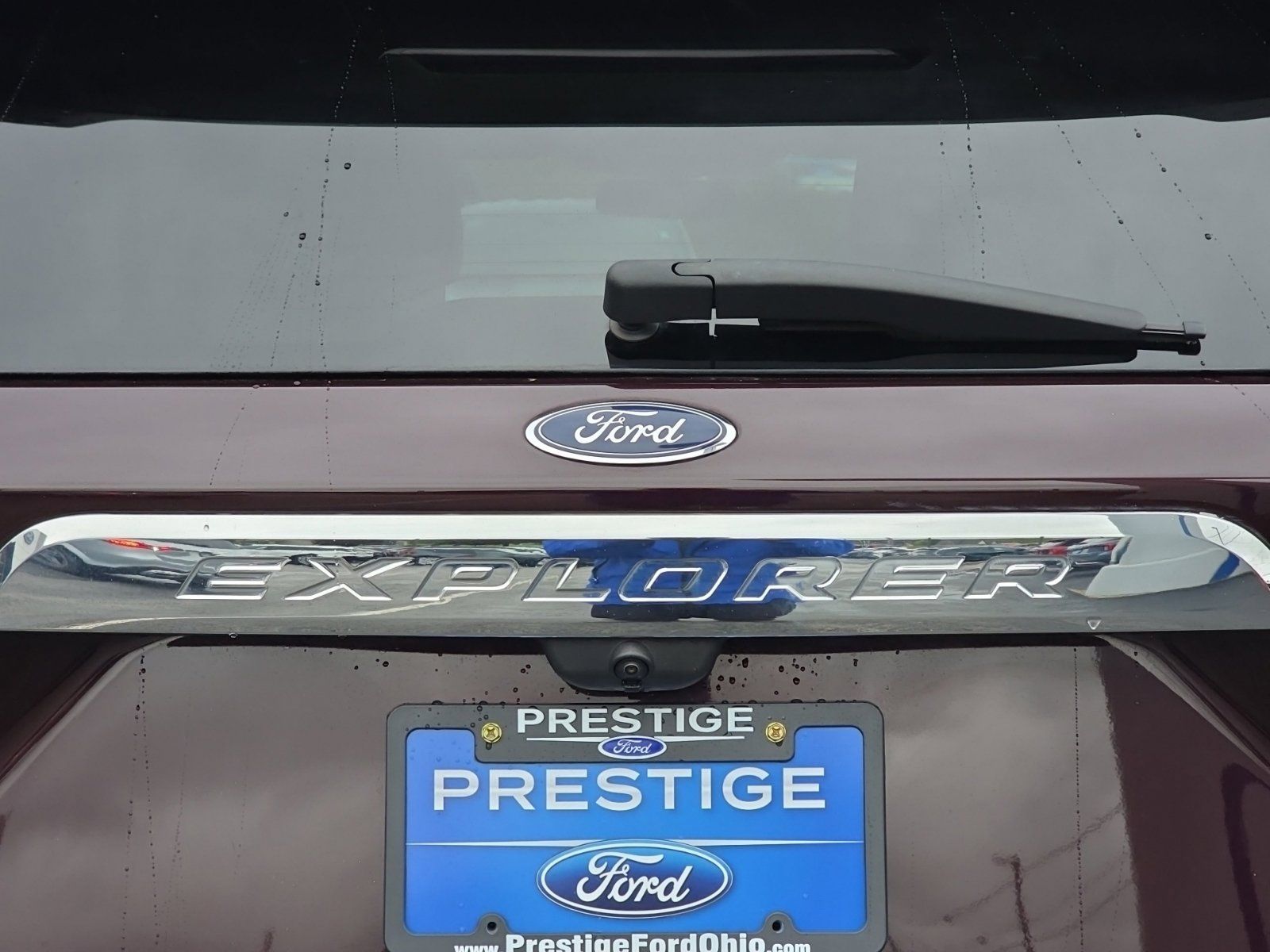 Used 2022 Ford Explorer Limited w/ Limited Technology Package AWD/4WD image 5