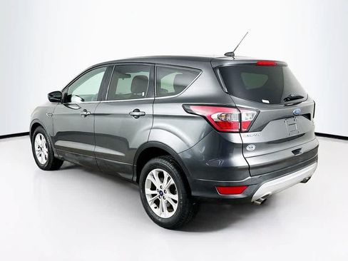 Used 2017 Ford Escape SE FWD image 4