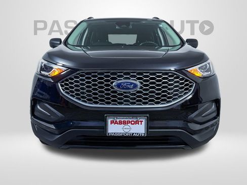 Used 2024 Ford Edge SE image 3