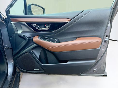 Used 2022 Subaru Outback Touring XT AWD/4WD image 35