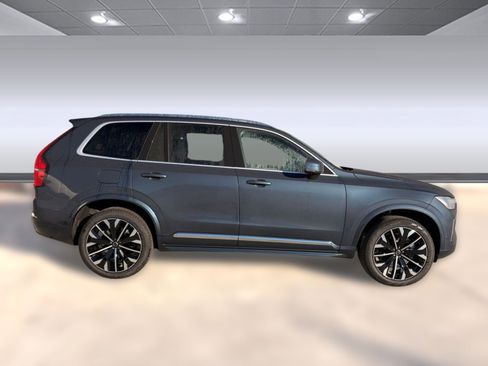New 2026 Volvo XC90 B6 Plus w/ Protection Package Premier image 8
