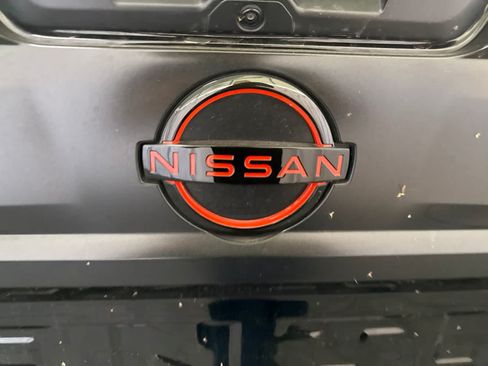 Used 2026 Nissan Frontier PRO-4X AWD/4WD image 13