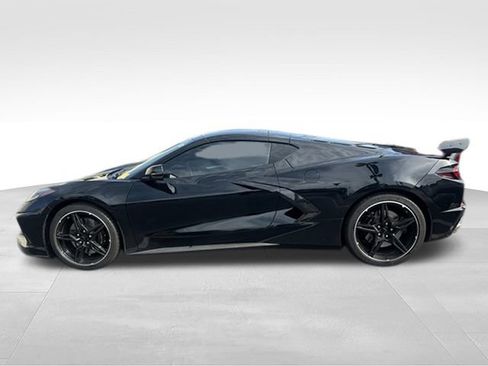 Used 2022 Chevrolet Corvette Stingray Preferred Cpe w/ Z51 Performance Package RWD image 7