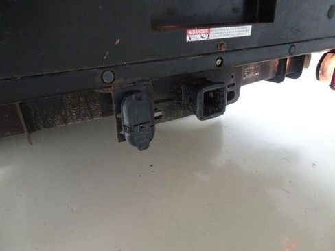 Used 2018 Ford F250 XL w/ Power Equipment Group RWD image 11