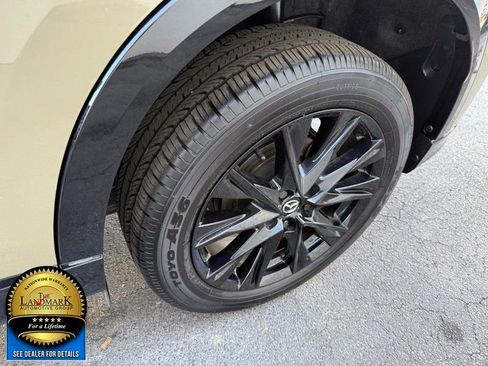 Used 2025 MAZDA CX-5 Carbon Edition image 21
