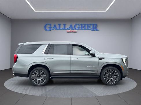 New 2026 GMC Yukon Denali Ultimate w/ LPO, Floor Liner Package AWD/4WD image 3
