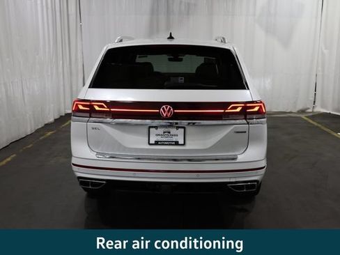 Used 2025 Volkswagen Atlas SEL Premium R-Line AWD/4WD image 4