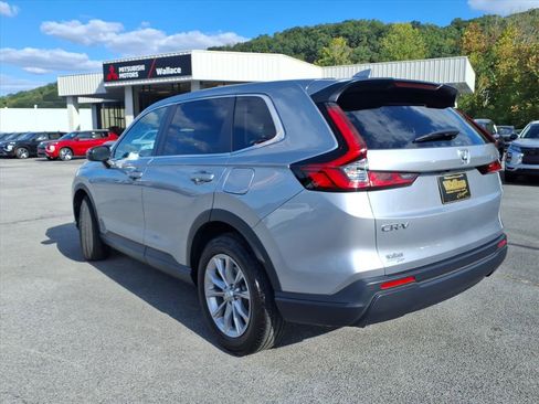 Used 2024 Honda CR-V EX image 3