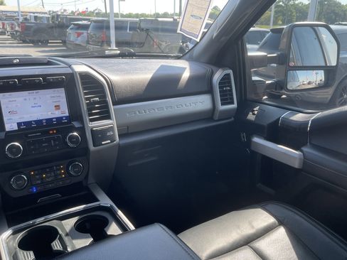 Used 2020 Ford F350 Lariat w/ Lariat Ultimate Package AWD/4WD image 30