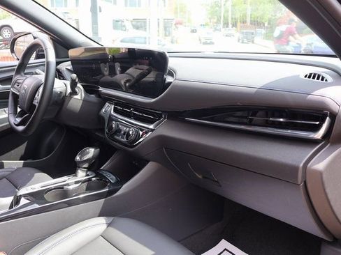 Used 2025 Buick Envista Sport Touring FWD image 9