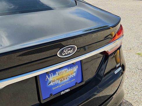Used 2018 Ford Fusion SE FWD image 11