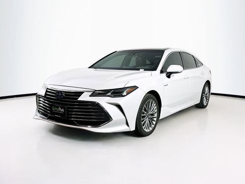 Used 2021 Toyota Avalon Limited w/ Advanced Safety Package image 3