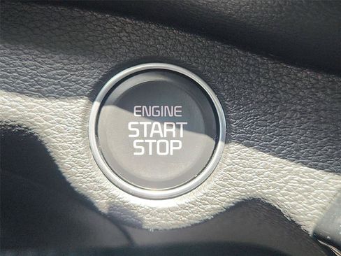 Used 2023 Kia Forte GT-Line w/ GT-Line Technology Package FWD image 17