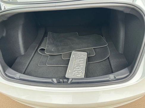 Used 2022 Tesla Model 3 Standard Range image 34