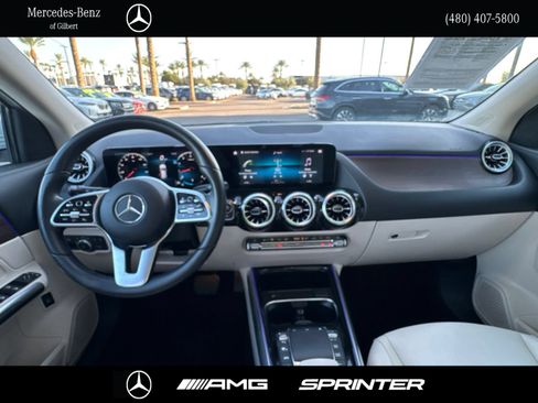 Used 2022 Mercedes-Benz GLA 250 4MATIC w/ Premium Package Lite image 24