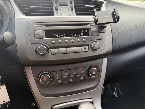 Used 2013 Nissan Sentra S FWD image 11
