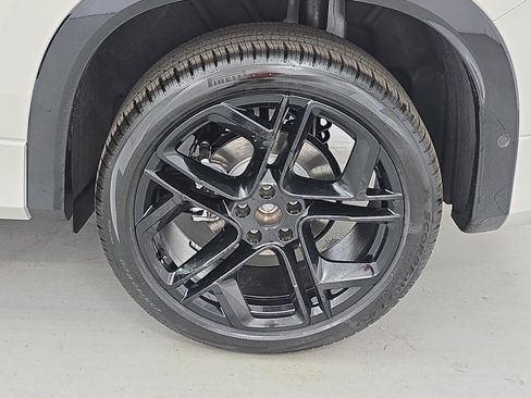 New 2026 Volkswagen Tiguan SE R-Line AWD/4WD image 33