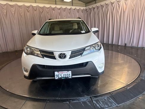 Used 2013 Toyota RAV4 XLE AWD/4WD image 2