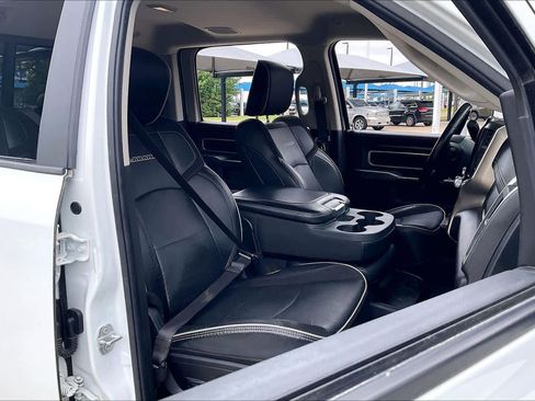 Used 2024 RAM 2500 Laramie AWD/4WD image 9