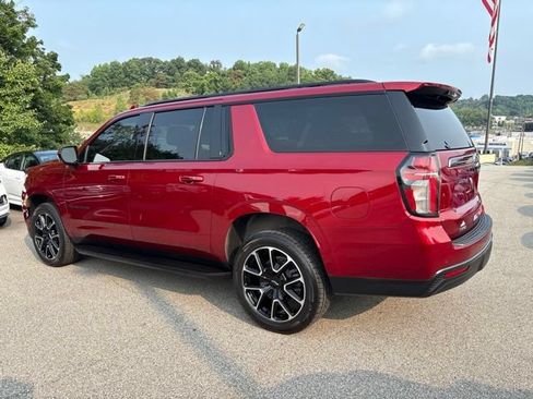 Used 2021 Chevrolet Suburban RST w/ Rear Media and Nav Package AWD/4WD image 3
