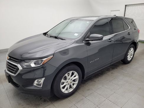 Used 2019 Chevrolet Equinox LT image 2