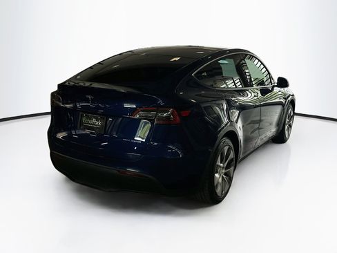 Used 2021 Tesla Model Y Long Range AWD/4WD image 9