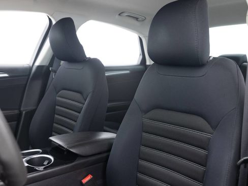 Used 2013 Ford Fusion SE image 22