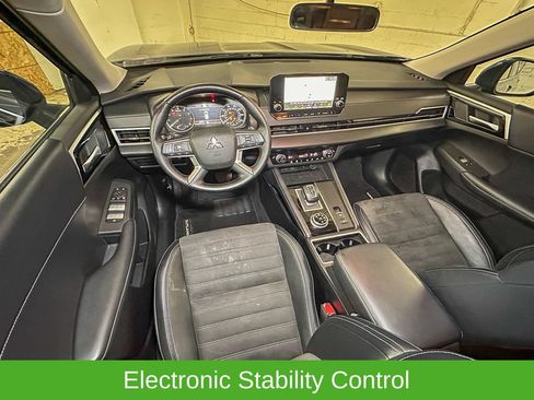 Used 2024 Mitsubishi Outlander SE AWD/4WD image 12