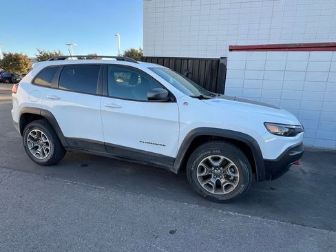 Used 2021 Jeep Cherokee Trailhawk image 37