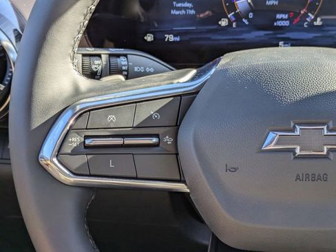 New 2025 Chevrolet Equinox ACTIV w/ Safety and Technology Package FWD image 24
