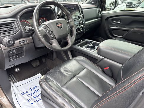 Used 2021 Nissan Titan PRO-4X w/ Pro-4x Convenience Package image 11
