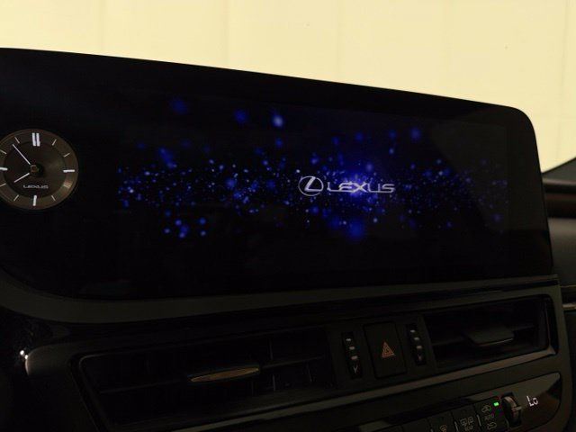 Used 2025 Lexus ES 350 w/ Premium Package FWD image 17