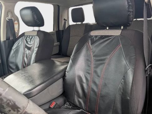 Used 2011 RAM 1500 Lone Star image 10