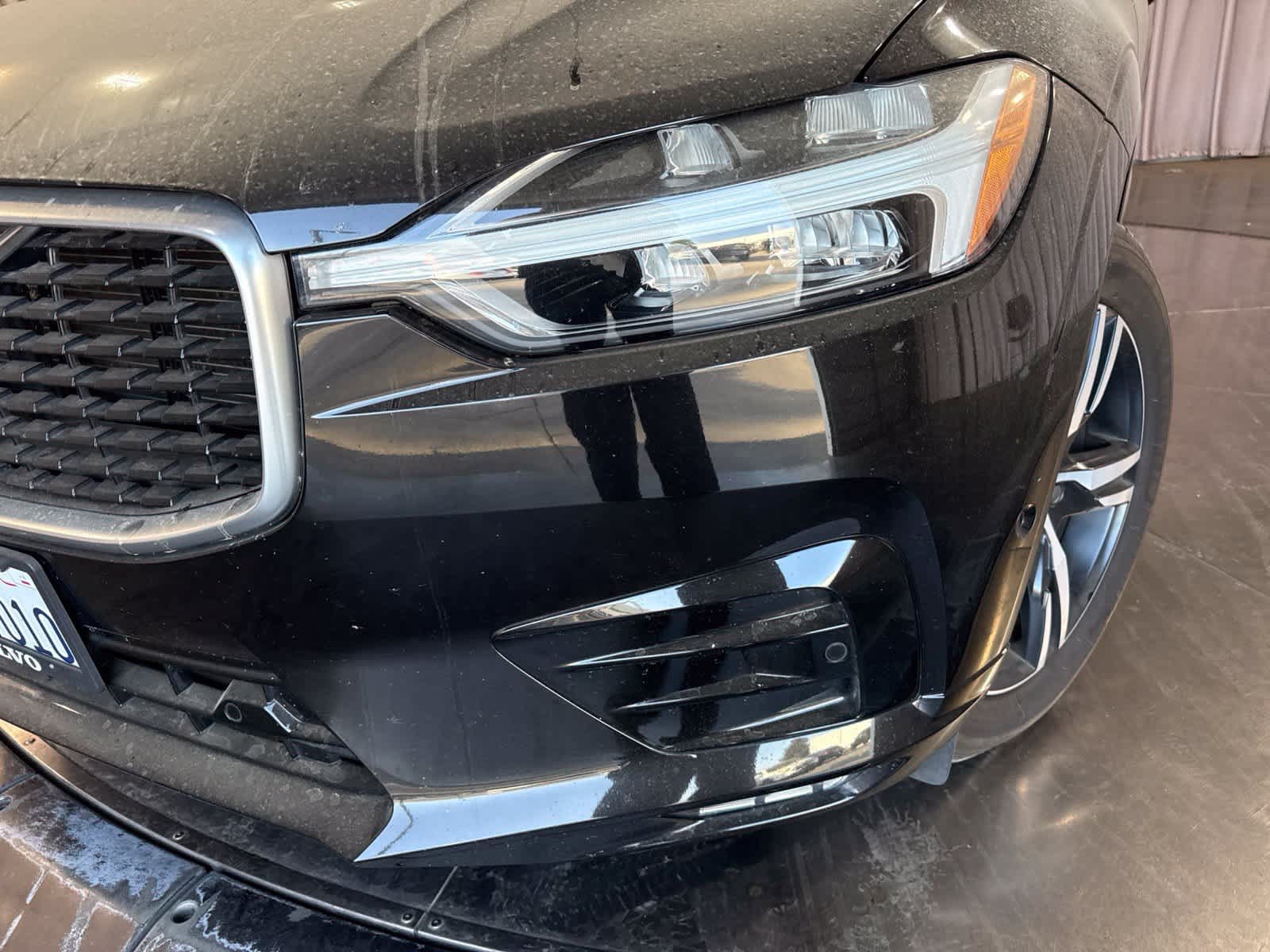 Used 2018 Volvo XC60 T5 R-Design w/ Convenience Package AWD/4WD image 7